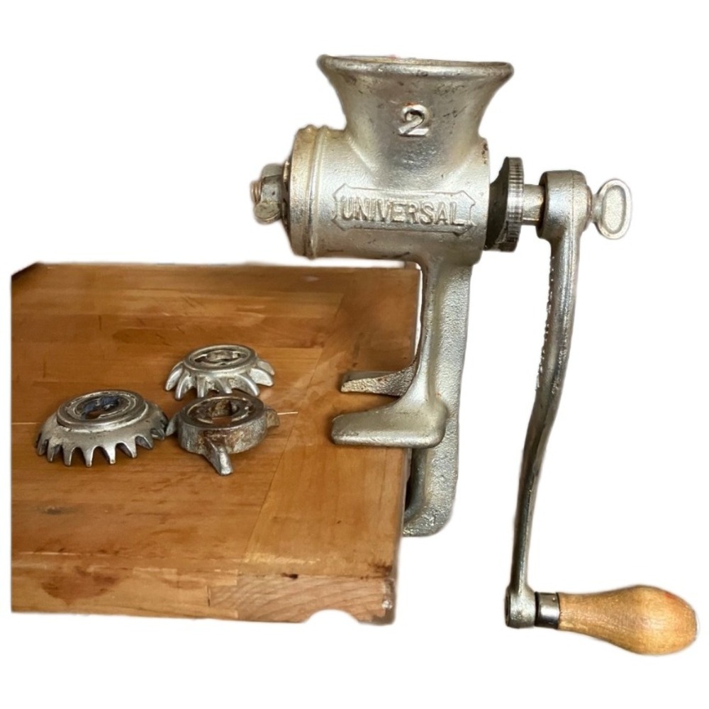 Vintage Universal #2 Meat‎ Grinder by Landers Frary & Clark (LF& C) table mount